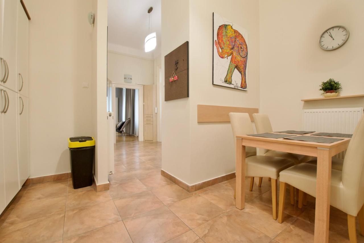Standard Apartment By Hi5 - St. King Street 16. บูดาเปสต์ ภายนอก รูปภาพ