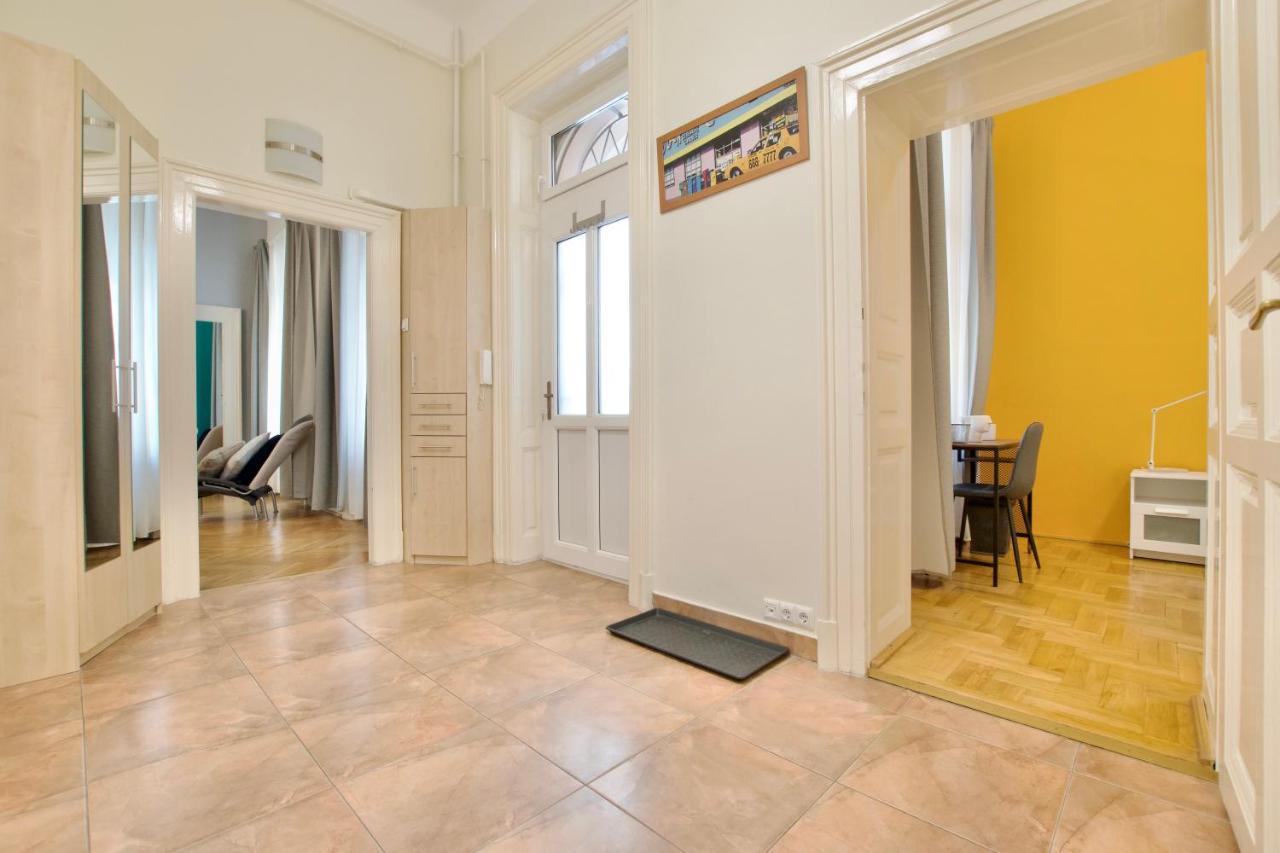 Standard Apartment By Hi5 - St. King Street 16. บูดาเปสต์ ภายนอก รูปภาพ